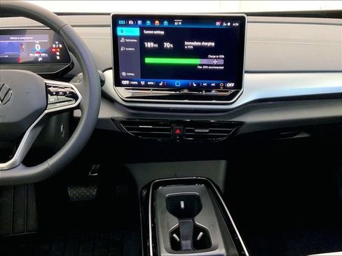 Certified 2024 Volkswagen ID.4 Pro image 6