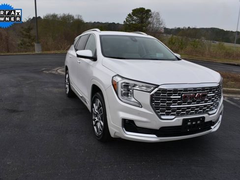 Certified 2022 GMC Terrain Denali w/ Denali Premium Package image 1
