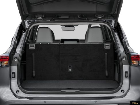 New 2026 Toyota Highlander Limited AWD/4WD image 9