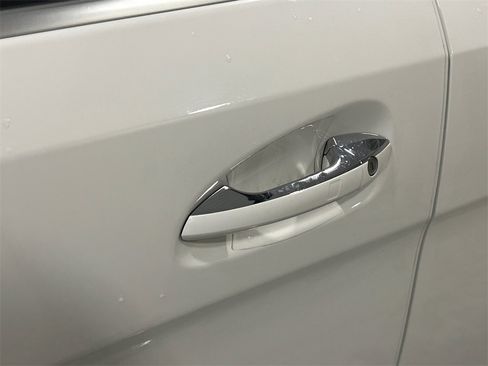 Used 2019 Mercedes-Benz GLS 450 4MATIC image 14