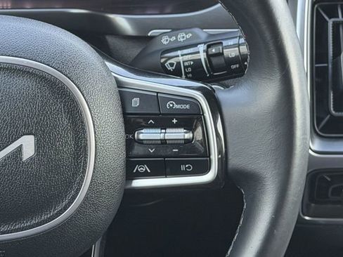 Used 2022 Kia Sorento S image 13
