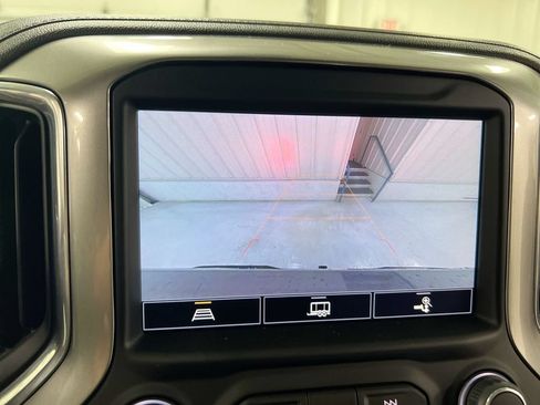Used 2022 Chevrolet Silverado 1500 LTZ w/ LTZ Convenience Package II AWD/4WD image 15