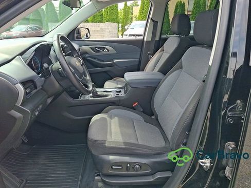 Used 2021 Chevrolet Traverse LT FWD image 14