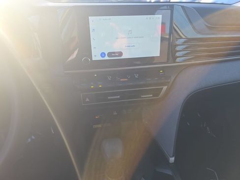 Used 2025 Toyota Camry LE FWD image 17