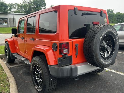 Used 2015 Jeep Wrangler Unlimited Sahara w/ Trailer Tow Group AWD/4WD image 4
