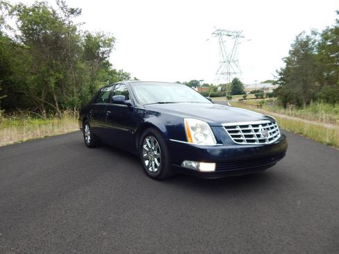 Used 2008 Cadillac DTS FWD image 7