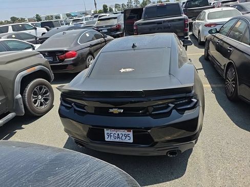 Used 2019 Chevrolet Camaro LT RWD image 7