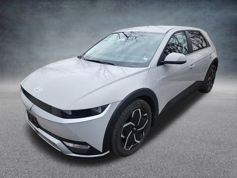 Used 2024 Hyundai Ioniq 5 SE image 35