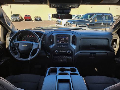 Used 2024 Chevrolet Silverado 2500 Custom w/ Custom Convenience Package image 14