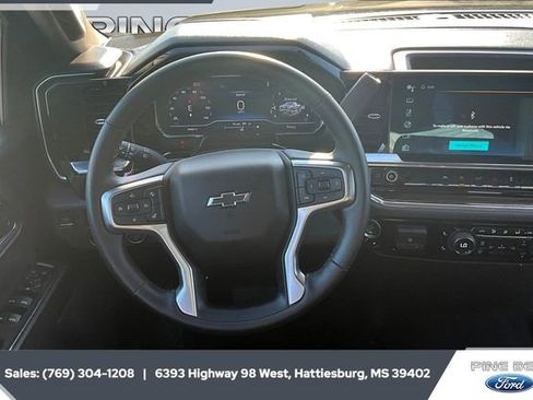 Used 2024 Chevrolet Silverado 1500 RST image 5