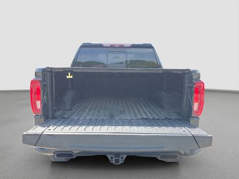 Used 2021 GMC Sierra 1500 AT4 w/ AT4 Premium Package AWD/4WD image 17