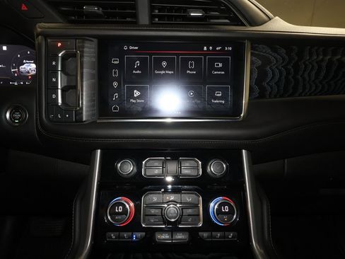 Certified 2023 GMC Yukon XL Denali w/ Advanced Technology Package AWD/4WD image 18