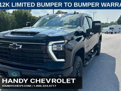 Certified 2024 Chevrolet Silverado 2500 LT w/ Midnight Edition AWD/4WD image 7