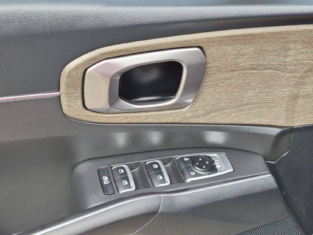 Certified 2023 Kia Sorento X-Line EX AWD/4WD image 13