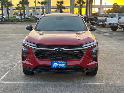 New 2026 Chevrolet Trax RS w/ Driver Confidence Package FWD image 2