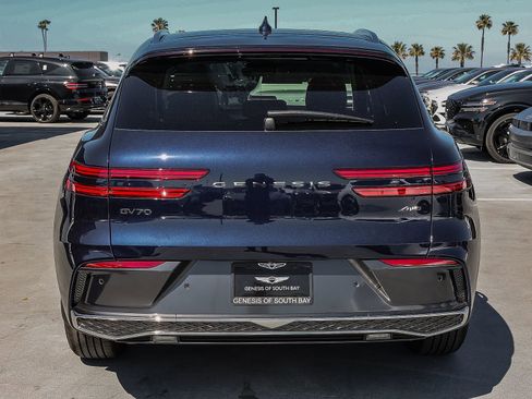 New 2026 Genesis GV70 2.5T Select image 5