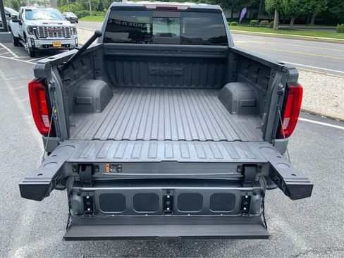 Used 2020 GMC Sierra 1500 SLT w/ SLT Premium Plus Package AWD/4WD image 6