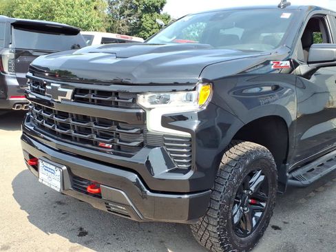 Used 2023 Chevrolet Silverado 1500 LT Trail Boss w/ Protection Package AWD/4WD image 7