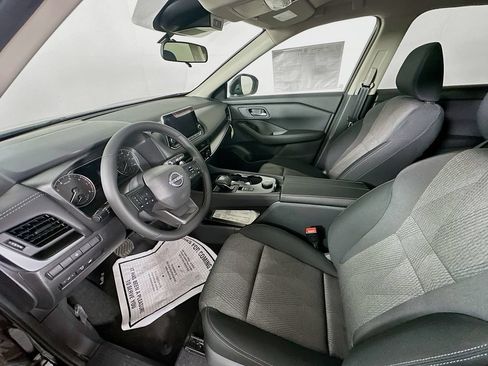 New 2026 Nissan Rogue SV w/ Cold Weather Package AWD/4WD image 28