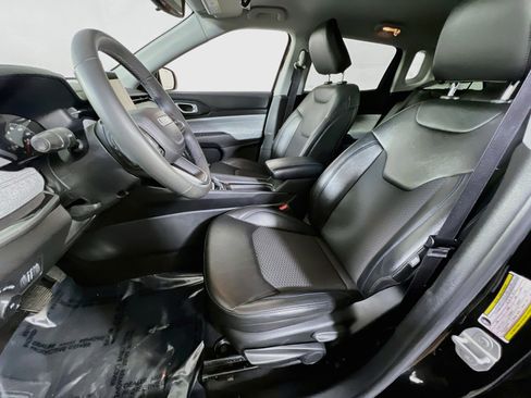 Used 2022 Jeep Compass Latitude AWD/4WD image 19