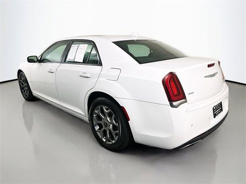 Used 2018 Chrysler 300 S w/ 300S Premium Group image 5