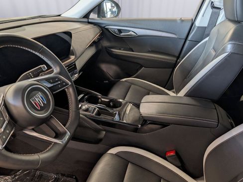 Used 2025 Buick Envision Sport Touring AWD/4WD image 25