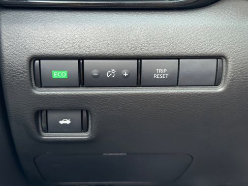 Used 2021 Nissan Sentra SR image 16