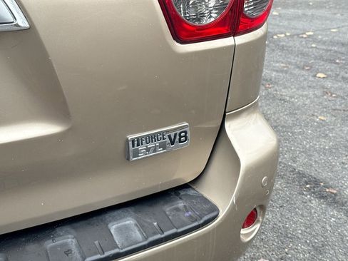 Used 2008 Toyota Sequoia Platinum image 41