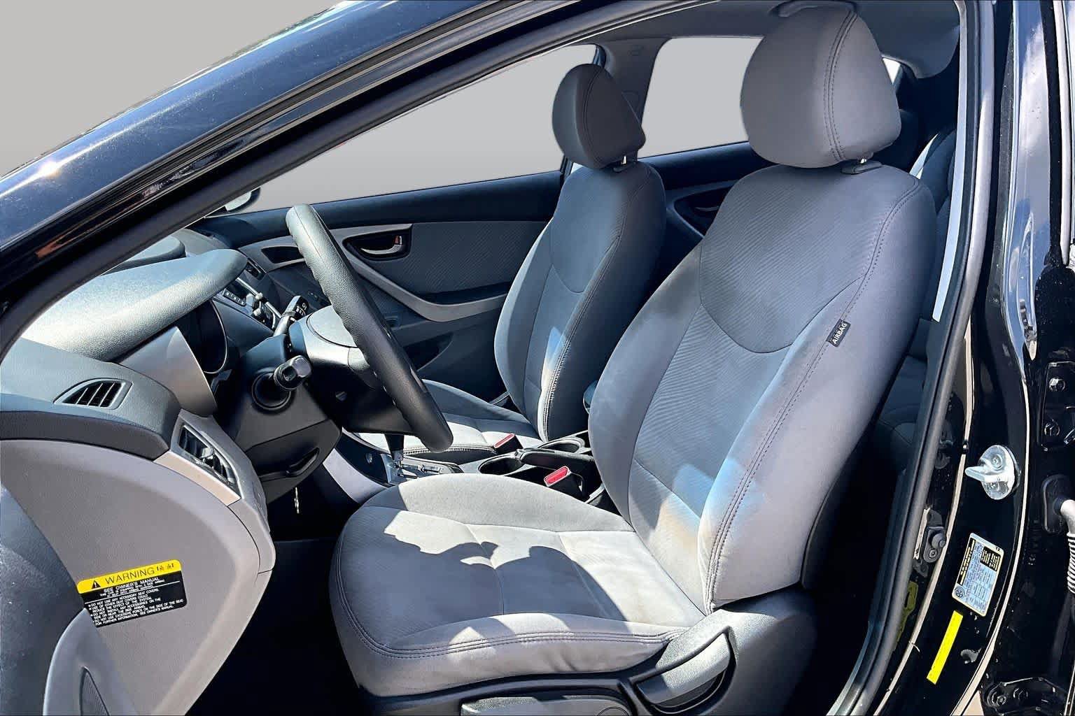 Used 2013 Hyundai Elantra GLS w/ Preferred Pkg FWD image 7