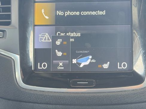 Used 2019 Volvo XC90 T5 Momentum image 24