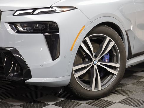 Certified 2025 BMW X7 xDrive40i w/ Executive Package image 3