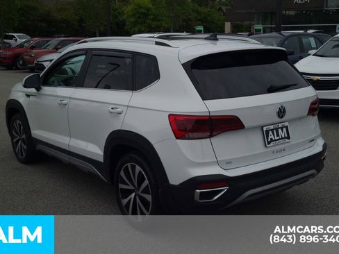 Used 2022 Volkswagen Taos SE image 9