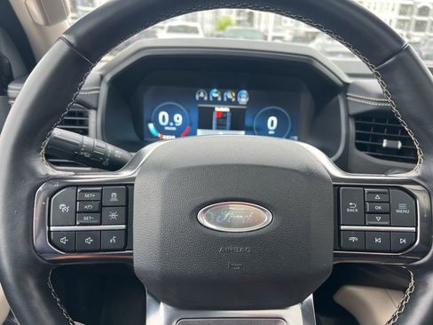 Used 2023 Ford Expedition Max Platinum AWD/4WD image 31