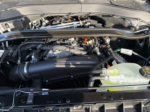 New 2026 Ford Explorer Platinum w/ LUX Leather Package AWD/4WD image 22