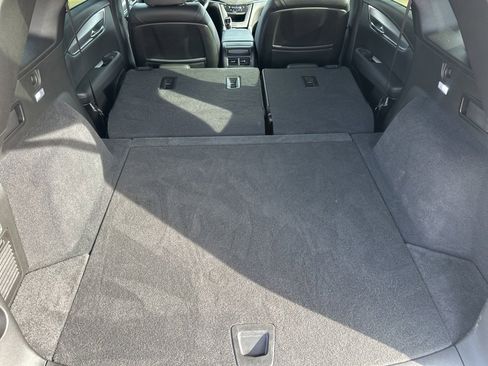 Used 2025 Cadillac XT5 Luxury image 38
