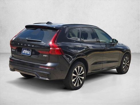 Used 2024 Volvo XC60 B5 Plus AWD/4WD image 5