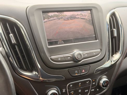 Used 2023 Chevrolet Equinox RS FWD image 25