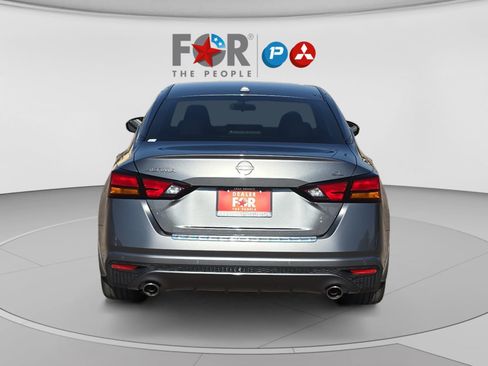 Used 2023 Nissan Altima 2.5 SL FWD image 4