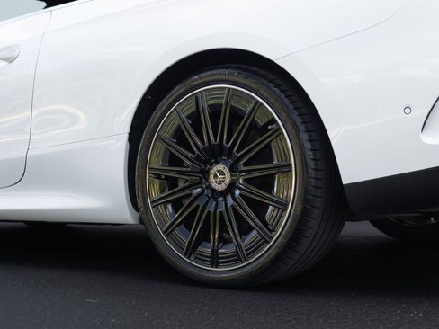 Used 2025 Mercedes-Benz CLE 450 4MATIC Cabriolet image 24