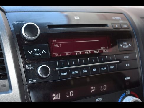 Used 2013 Toyota Tundra Limited image 10