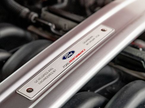 Used 2016 Ford Mustang Shelby GT350 w/ Technology Package image 34