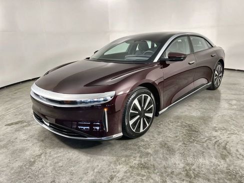 Used 2024 Lucid Air Touring image 4