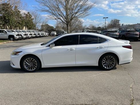 Used 2025 Lexus ES 350 Ultra Luxury w/ Accessory Package (Z2) image 4
