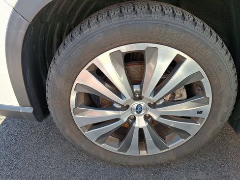 Used 2020 Subaru Ascent Limited w/ Technology Package AWD/4WD image 7
