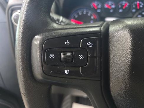 Used 2023 Chevrolet Silverado 1500 Custom image 16