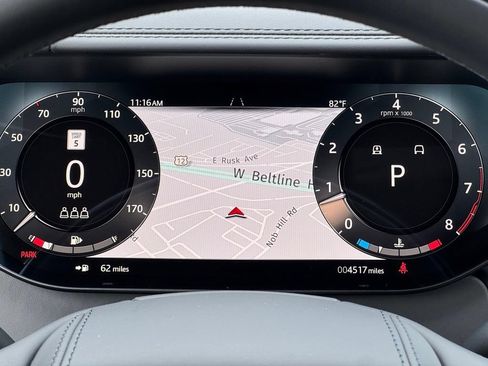Used 2026 Land Rover Range Rover Autobiography AWD/4WD image 12