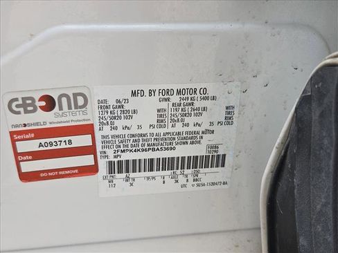 Used 2023 Ford Edge Titanium AWD/4WD image 23