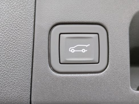 New 2025 Cadillac XT5 Premium Luxury w/ Technology Package FWD image 8
