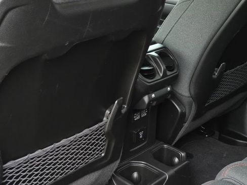 Used 2025 Jeep Wrangler Unlimited Rubicon AWD/4WD image 29