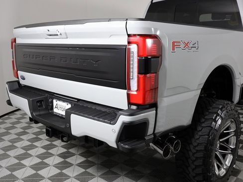 Used 2025 Ford F250 Platinum image 54